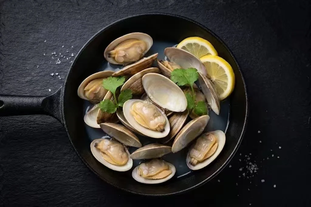 Clam product photo